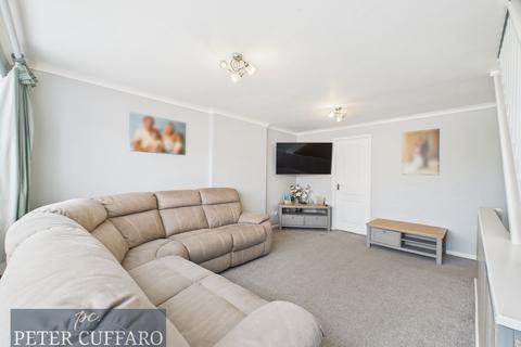 3 bedroom terraced house for sale, Caxton Road, Hoddesdon EN11