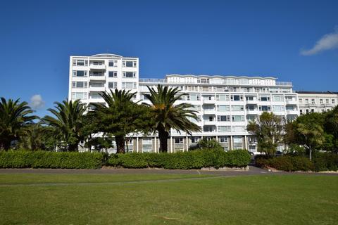 2 bedroom flat for sale, King Edwards Parade, Eastbourne BN21