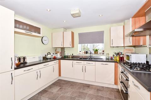 2 bedroom apartment for sale, The Lakes, Larkfield, Kent