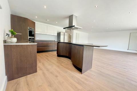5 bedroom detached house for sale, New Road, West Parley, Ferndown