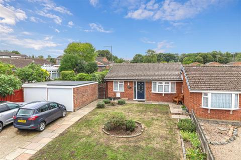 21 Bramfield Place, Hemel Hempstead, HP2 7NZ