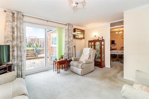 21 Bramfield Place, Hemel Hempstead, HP2 7NZ