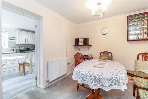 21 Bramfield Place, Hemel Hempstead, HP2 7NZ