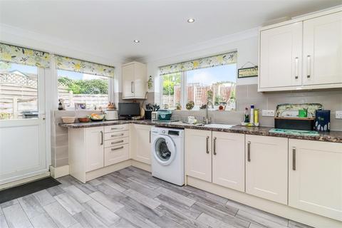 21 Bramfield Place, Hemel Hempstead, HP2 7NZ
