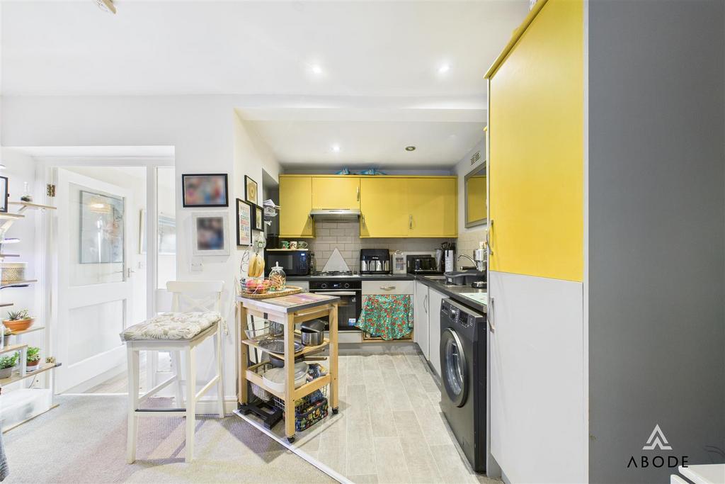 CAM03790 G0-PR0082-STILL023.jpg