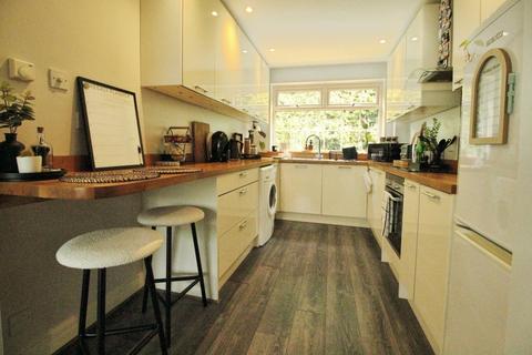 undefined, Lynton Lane, Cheshire SK9