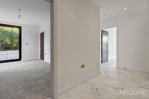 undefined, Livermead Hill, La Rosaire Livermead Hill, TQ2