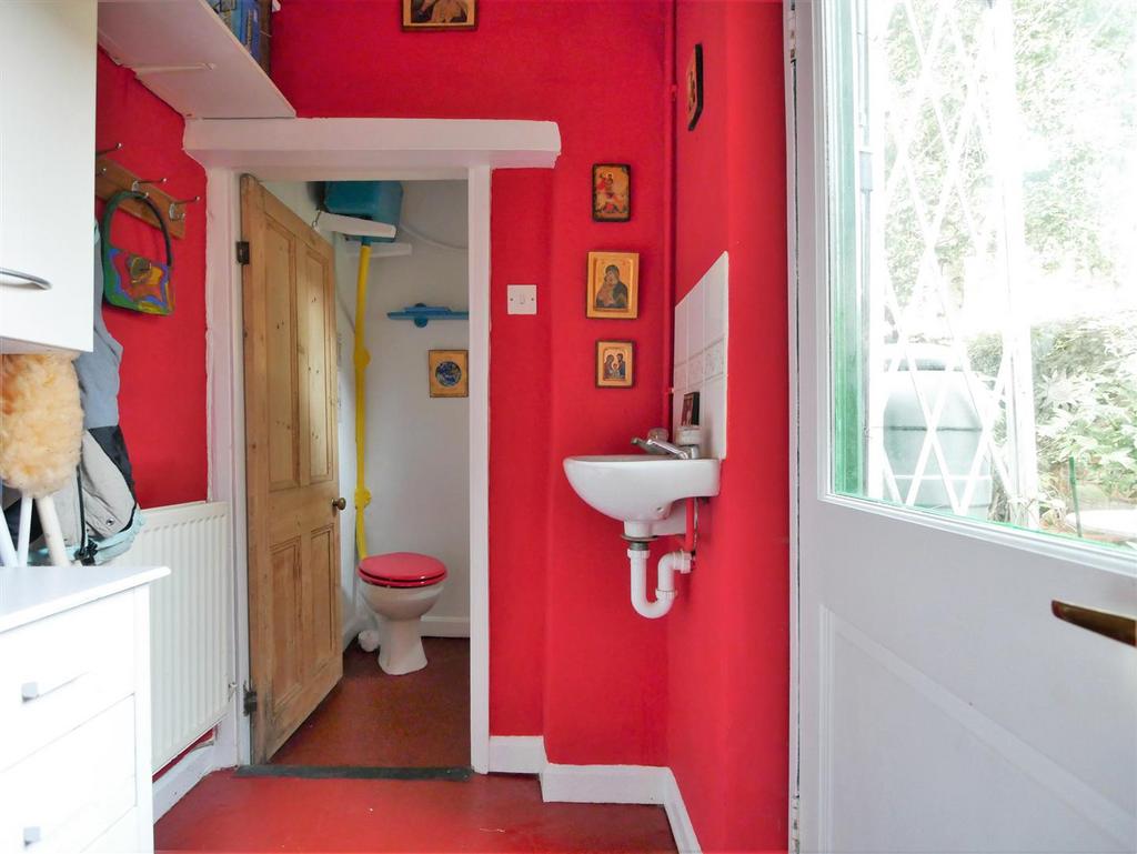 Rear lobby.JPG