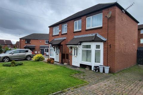 17 Earnshaw Close, Ashton-under-lyne, OL7 9JE