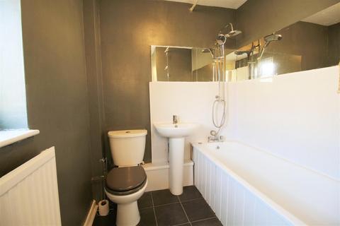 17 Earnshaw Close, Ashton-under-lyne, OL7 9JE