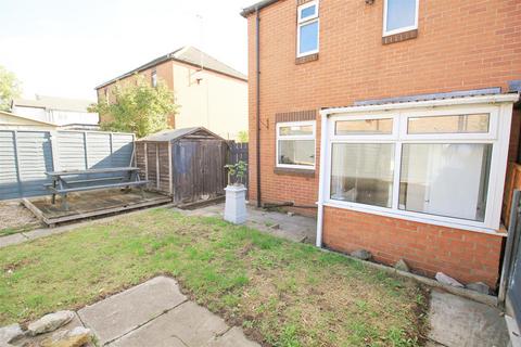 17 Earnshaw Close, Ashton-under-lyne, OL7 9JE