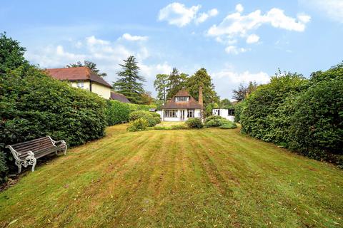 4 bedroom detached house for sale, Hillbury Road, Warlingham CR6