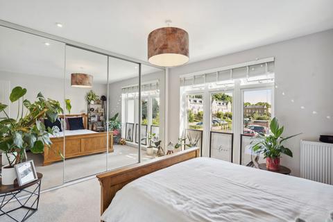 Apartment 4, Island Apartments, 32 Royal Quay, Harefield, Uxbridge, UB9 6FG