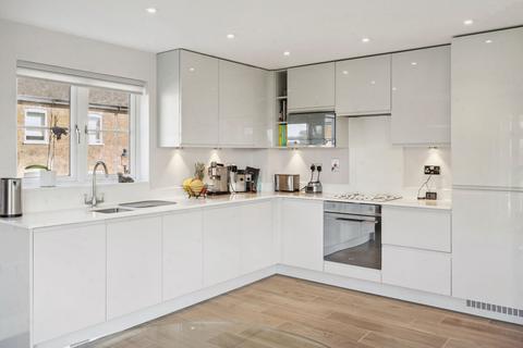 Apartment 4, Island Apartments, 32 Royal Quay, Harefield, Uxbridge, UB9 6FG