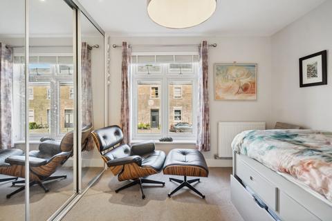 Apartment 4, Island Apartments, 32 Royal Quay, Harefield, Uxbridge, UB9 6FG