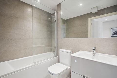 Apartment 4, Island Apartments, 32 Royal Quay, Harefield, Uxbridge, UB9 6FG