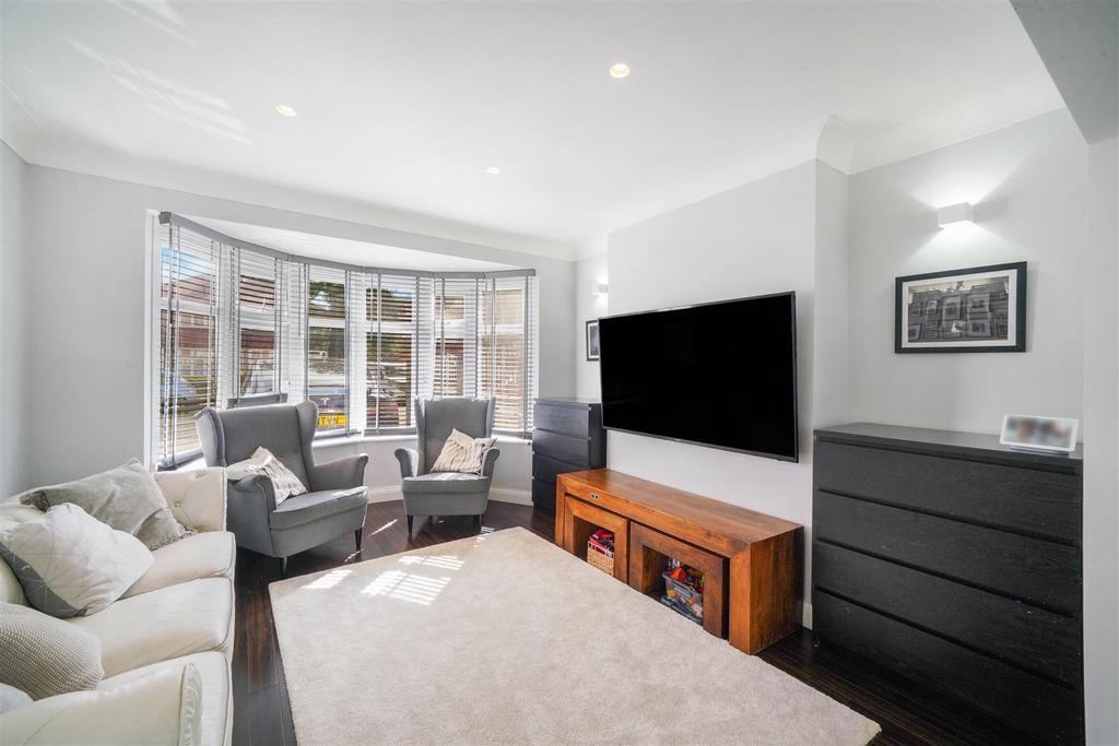34 Whitton Drive - CH3 FZ1 Tt8u9 Wtsscw QUp.jpg