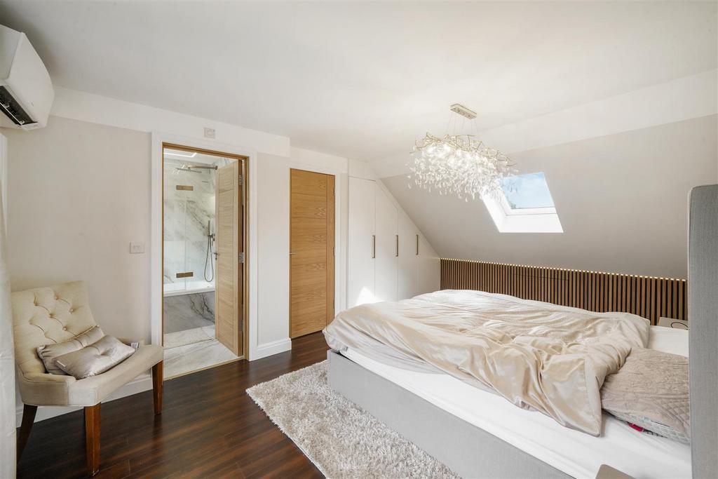 34 Whitton Drive - Q2 Zny Bw Lg59 Ae JEy Dbt L.jpg