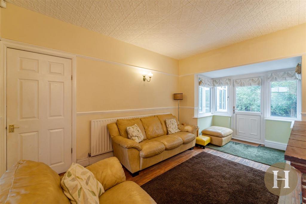 Hadleigh Estate Agents-20.jpg