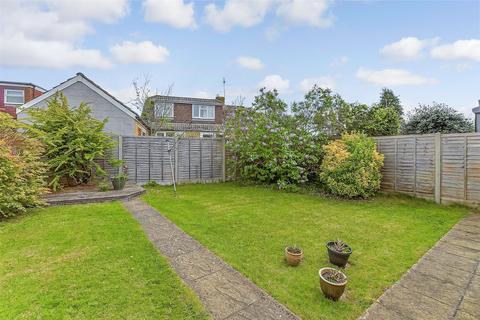 3 bedroom chalet for sale, Sunnymead Drive, Waterlooville, Hampshire