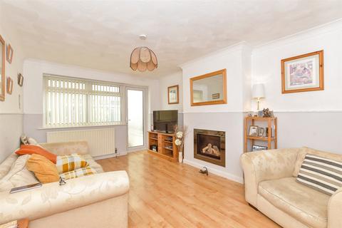3 bedroom chalet for sale, Sunnymead Drive, Waterlooville, Hampshire