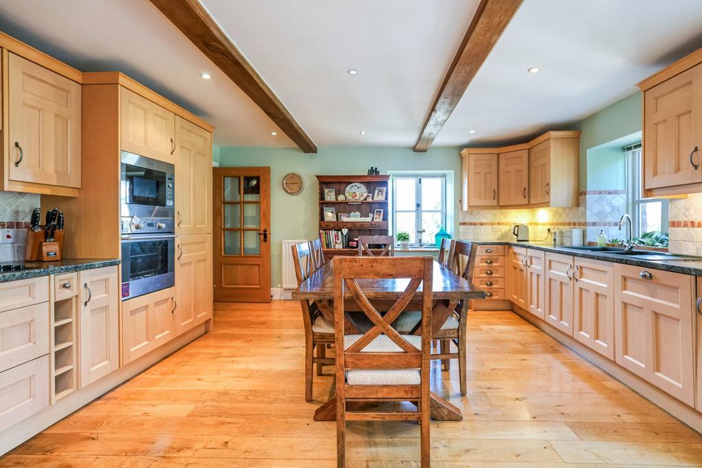 Dining Kitchen