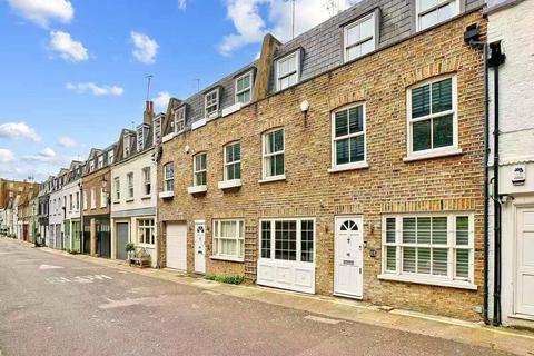 undefined, Eastbourne Mews, Bayswater, London, W2