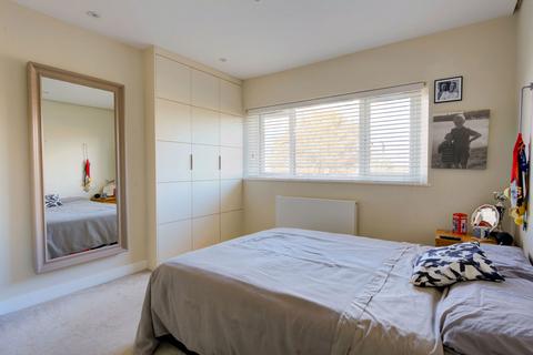 20 Albert Road, Rustington, Littlehampton, BN16 3JT