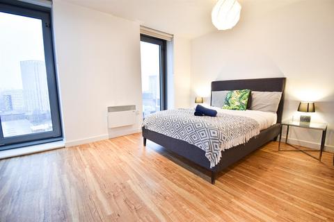 Studio to rent, Michigan Point, Michigan Avenue, Salford