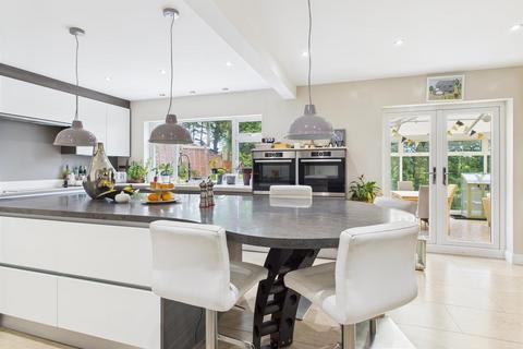 Southdown, 8 Hampton Grove, Kinver, Stourbridge, DY7 6LP