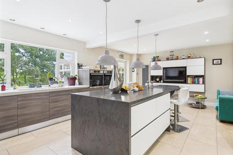 Southdown, 8 Hampton Grove, Kinver, Stourbridge, DY7 6LP