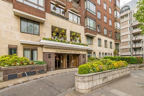 4 bedroom flat to rent, Porchester Gate, Bayswater, London, W2