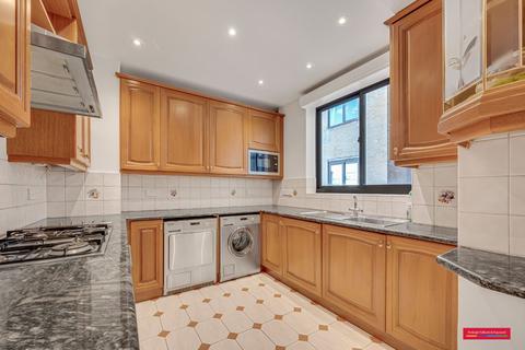 4 bedroom flat to rent, Porchester Gate, Bayswater, London, W2