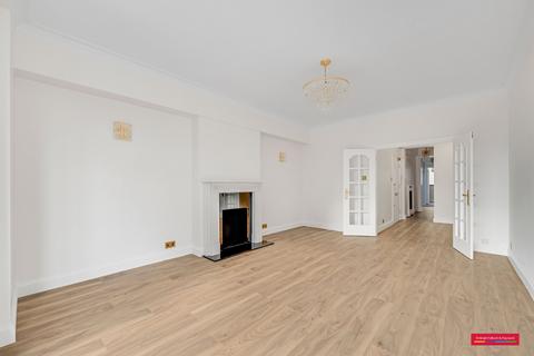 4 bedroom flat to rent, Porchester Gate, Bayswater, London, W2