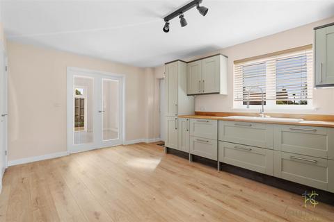 1 Blamore Rise, Bidford On Avon, Alcester, B50 4DE