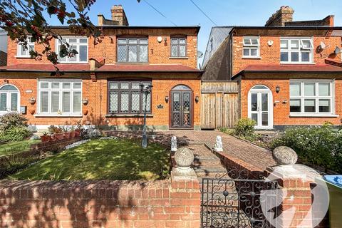 3 bedroom semi-detached house for sale, Dumbreck Road, London, SE9