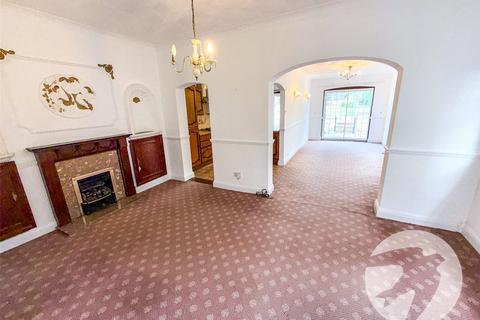 3 bedroom semi-detached house for sale, Dumbreck Road, London, SE9