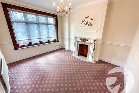 3 bedroom semi-detached house for sale, Dumbreck Road, London, SE9