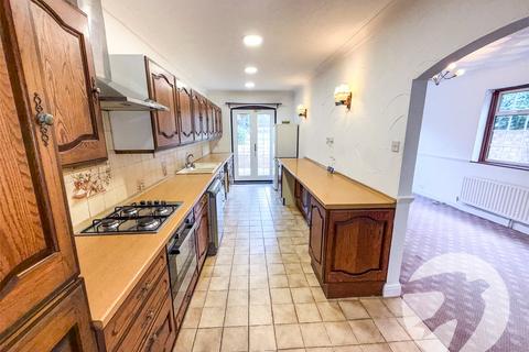 3 bedroom semi-detached house for sale, Dumbreck Road, London, SE9