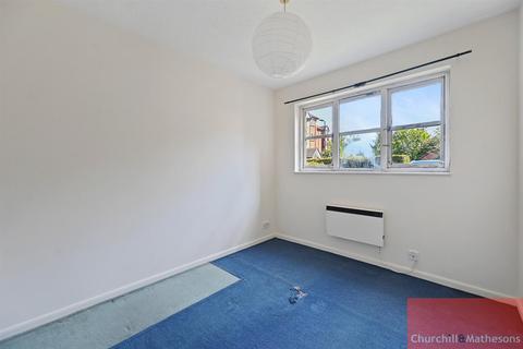 1 bedroom flat for sale, Curtis Drive, London