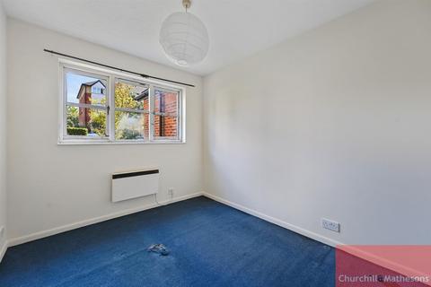 1 bedroom flat for sale, Curtis Drive, London