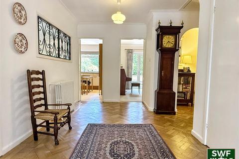 undefined, Wightwick Hall Road, Wightwick