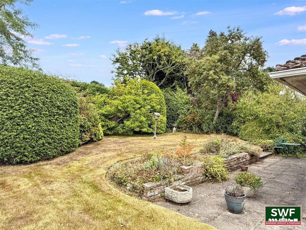 GARDEN (24).jpg