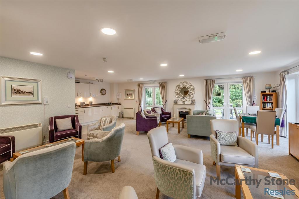 8663125-interior01.jpg