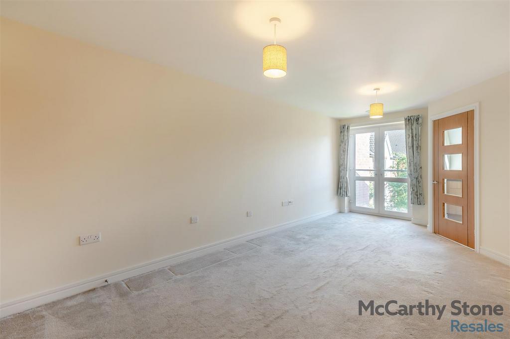 8663125-interior18.jpg