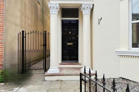 undefined, Darnley Street, Gravesend, DA11