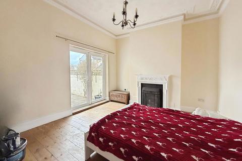 undefined, Darnley Street, Gravesend, DA11