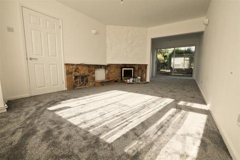 3 bedroom semi-detached house for sale, Kew Drive, Oadby, Leicester