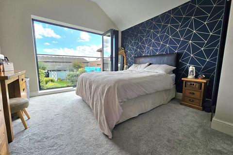 undefined, Tewkesbury Road, Longford, Gloucester