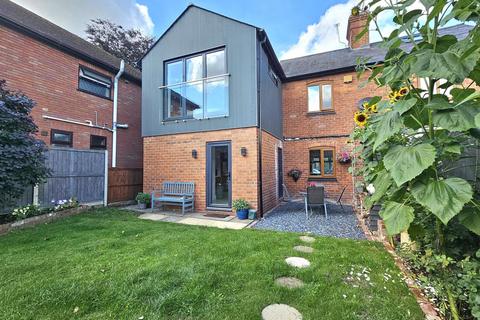 3 bedroom semi-detached house for sale, Tewkesbury Road, Longford, Gloucester